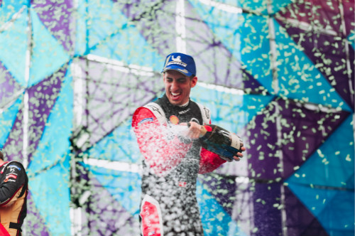 1581904968341362.jpg 1. 塞巴斯蒂安·布埃米(Sebastien Buemi)獲得第六賽季墨西哥站季軍_meitu_2.jpg
