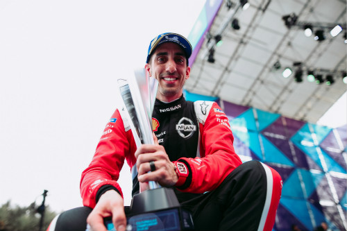 1581905031727257.jpg 3. 塞巴斯蒂安·布埃米(Sebastien Buemi)首次登上第六賽季世界電動方程式錦標(biāo)賽領(lǐng)獎臺_meitu_4.jpg